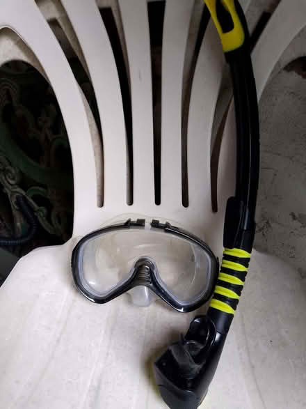 Photo of free Goggles & snorkel - PADI-compliant (Bucknell SY7) #1