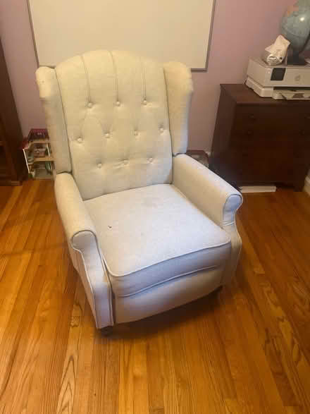 Photo of free Massage chair (Venable neighborhood near UVA) #1