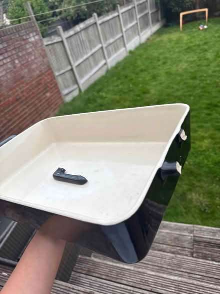 Photo of free Amazing oven dish with broken handl (Newbury Park IG2) #2