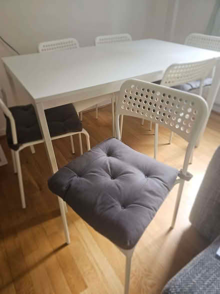 Photo of free Dining table set with 6 chairs (Wandsworth SW18) #2