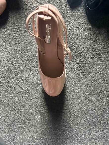 Photo of free Size 7 heels (Mossend ML4) #2