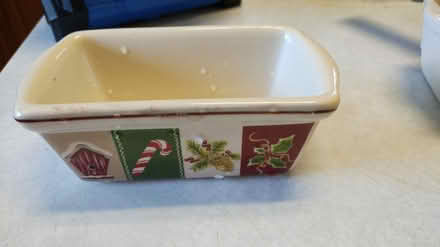 Photo of free baking dish w/ 4 pictures (Allen) #1