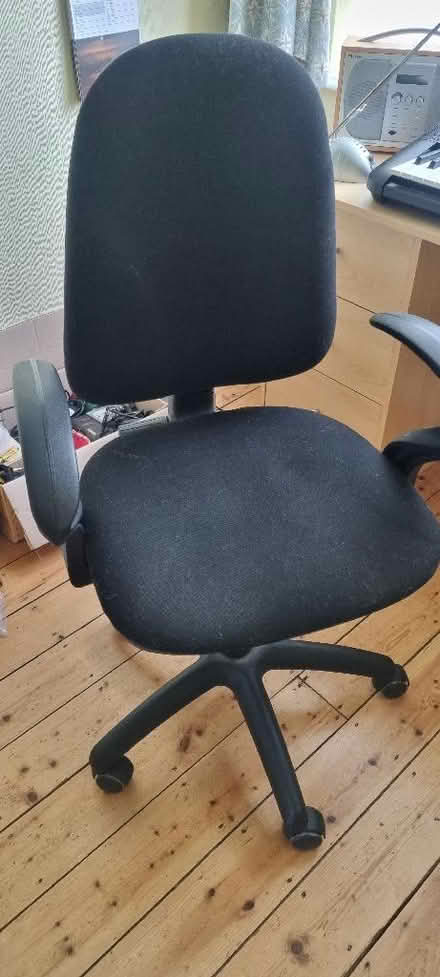 Photo of free Office chair (Prenton CH43) #1