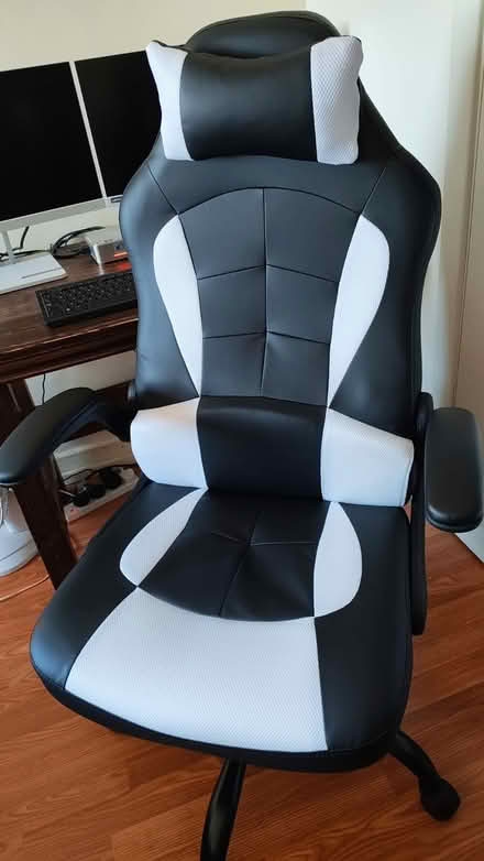Photo of free PC/Gaming chair (Dublin 1) #1