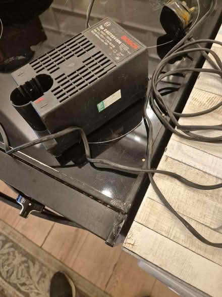Photo of free Bosch NiCd Battery Charger (Model 2 607 224 006) (Holmer Green HP15) #2