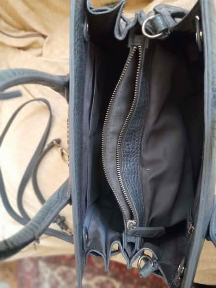 Photo of free Grey handbag (Wimbledon Village SW19) #2