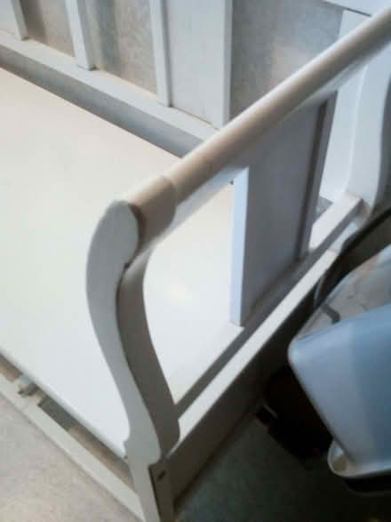 Photo of free White bench (kids sitting height) (Gilmerton EH17) #3