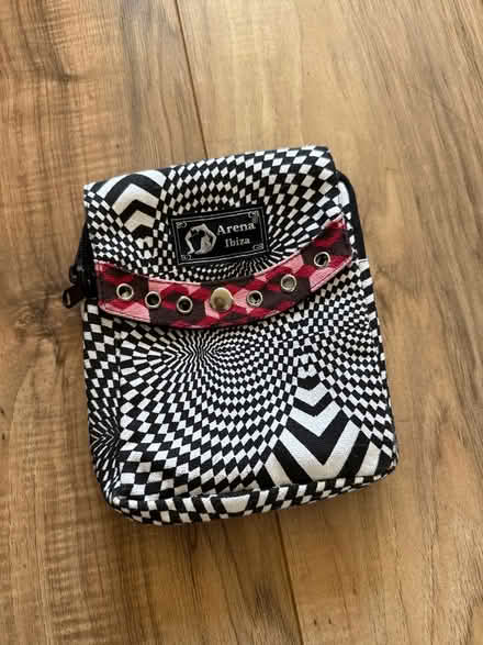 Photo of free Mini pouch/bag/purse (West Granton EH5) #1