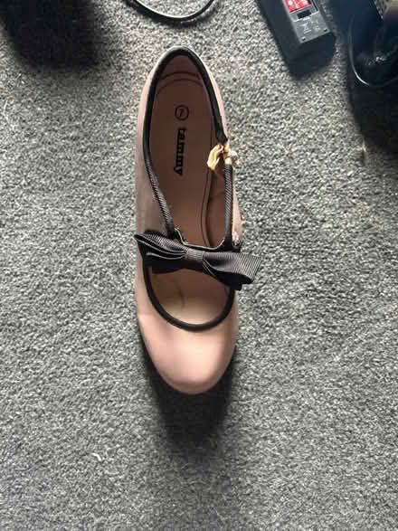 Photo of free Size 7 heels (Mossend ML4) #4