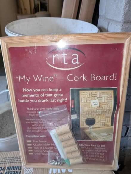 Photo of free "make your own" corkboard. (AB22) #1