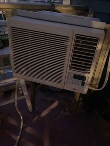 Photo of free Air conditioner (Camb/Watertown/Belmont line) #2