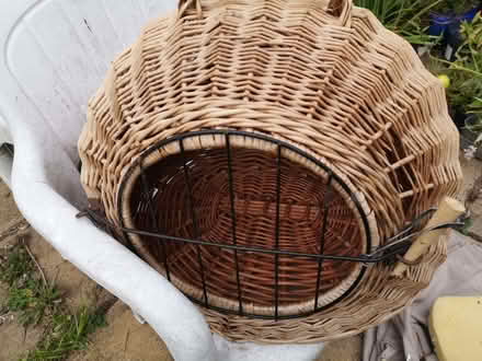 Photo of free Wicker cat basket (North Tonbridge TN10) #2