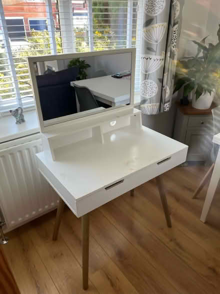 Photo of free White vanity unit (Whitley Bay NE25) #1