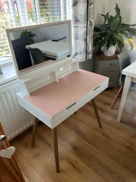 Photo of free White vanity unit (Whitley Bay NE25) #2