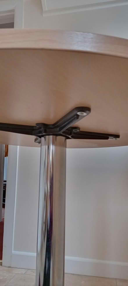 Photo of free Circular Table (Wimborne Minster BH21) #3
