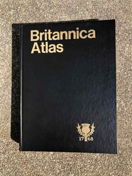 Photo of free 7 language dictionary & atlas (South Sacramento) #3