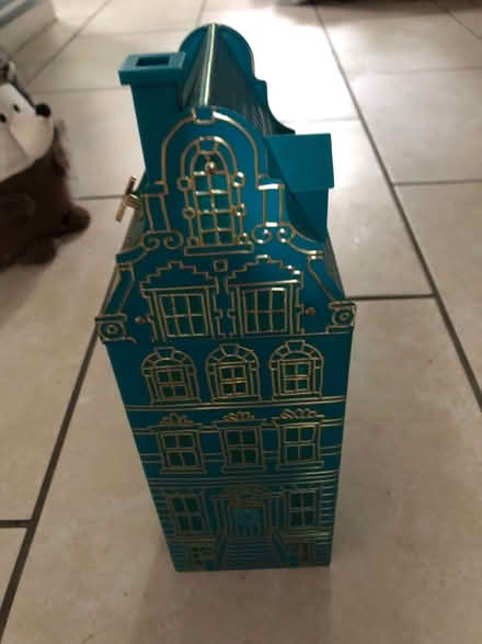 Photo of free M & S tin (Westbury Wilts BA13) #1