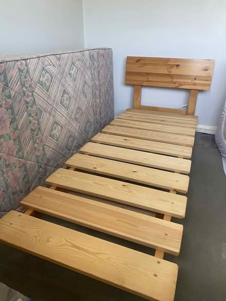 Photo of free Single Bed (GU46 7RR) #1