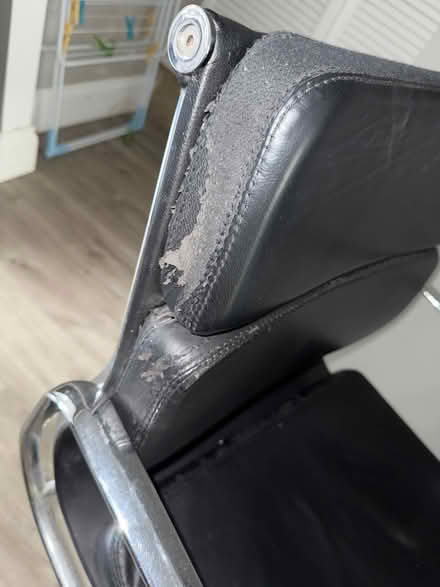 Photo of free Black office chair (Hanworth) #2