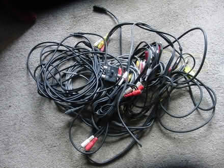 Photo of free phono cables (Renfrewshire PA3) #1