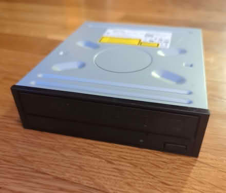 Photo of free CD/DVD drive (Duren Ave) #1