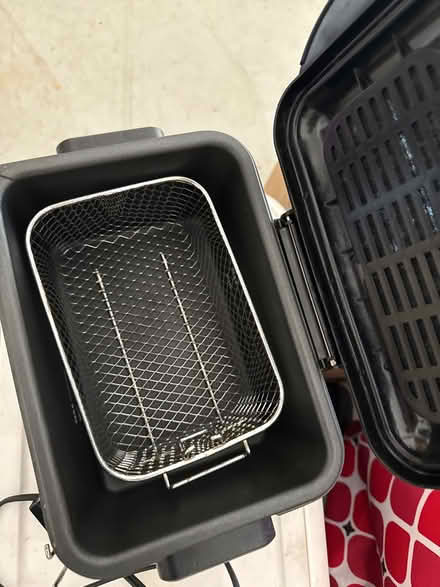 Photo of free Small deep fryer (95070) #2