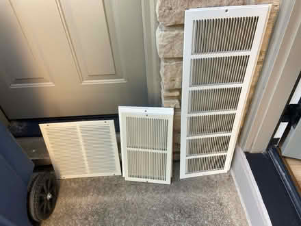 Photo of free Return air grilles (Darien) #1