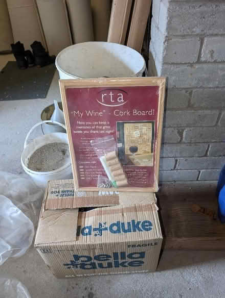 Photo of free "make your own" corkboard. (AB22) #2