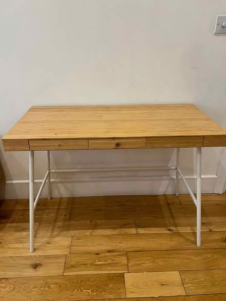 Photo of free Desk (High St Ken W8) #1