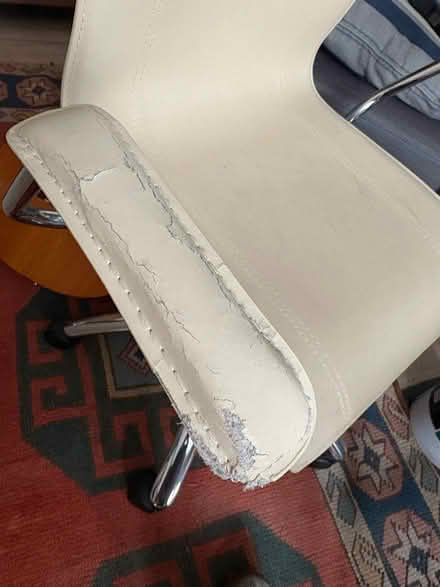 Photo of free Office wheeled swivel chair cream (Isleworth TW7) #3