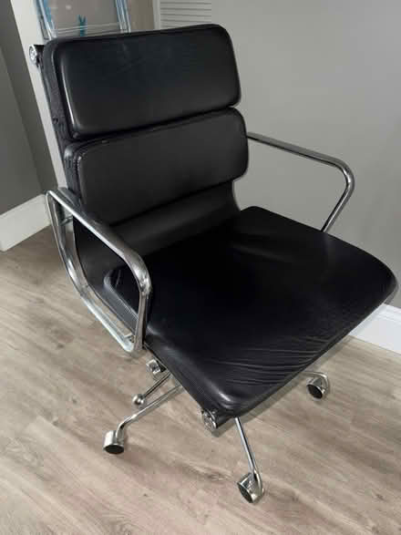 Photo of free Black office chair (Hanworth) #1