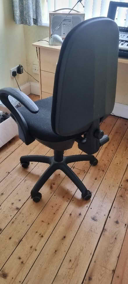 Photo of free Office chair (Prenton CH43) #2