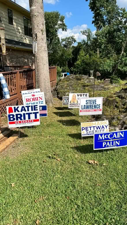 Photo of political signs (Hoover AL) #1
