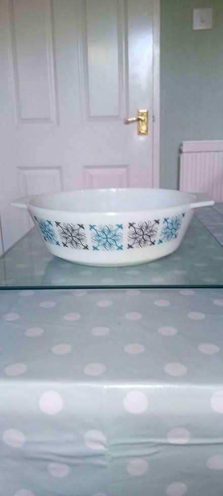 Photo of free Vintage Pyrex dish (Wokingham, RG41) #1