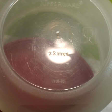 Photo of free 2 litre Tupperware bowl with lid (Summertown OX2) #3