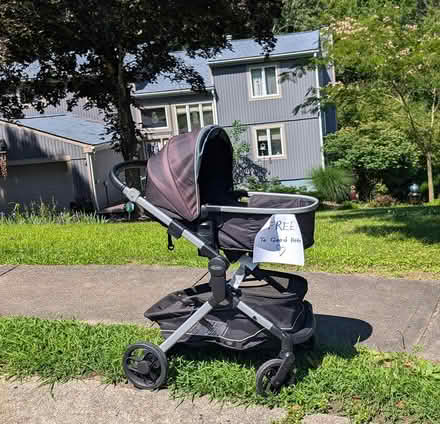Photo of free Curb Alert (1497 King Charles Dr. 15237) #1