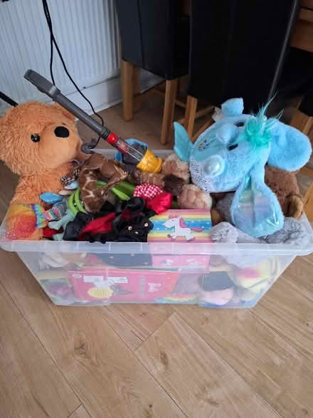 Photo of free Box of toys (Manor Top S12) #1