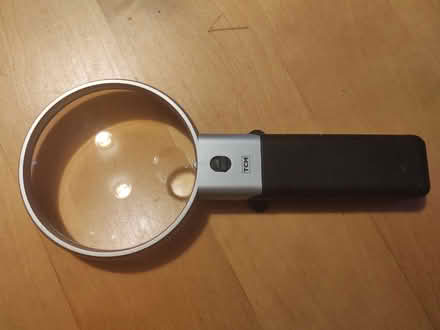 Photo of free Magnifier with light (Risinghurst OX3) #1