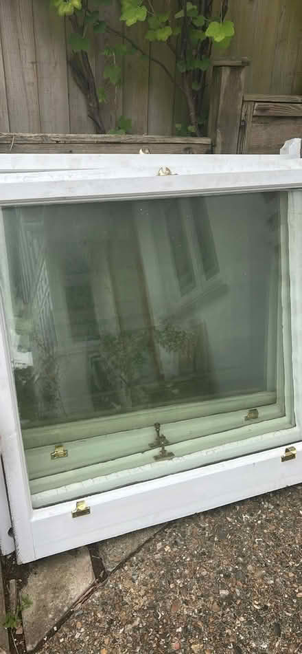 Photo of free vintage windows (BN3) #1