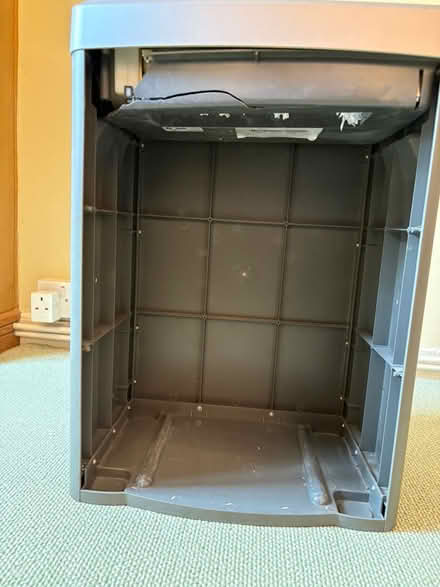 Photo of free Fellowes paper shredder PS80C-2 (West Horsley KT24) #3