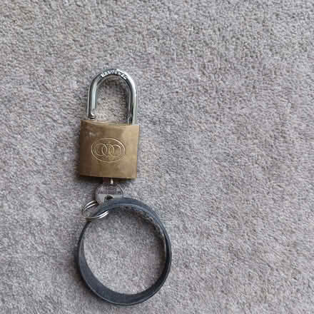 Photo of free small-ish padlock, 1 key, used for gym locker (Summertown OX2) #1