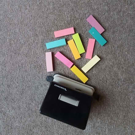 Photo of free sturdy hole punch & mini post-its (Summertown OX2) #1