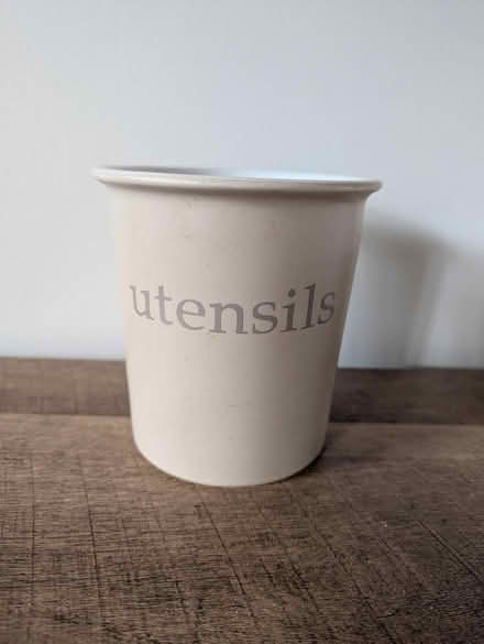 Photo of free Utensils pot (Feering) #1