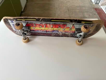 Photo of free Renner Skateboard (RG31 6RL) #2