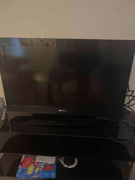 Photo of free 32inch Tv (Hertford SG14) #1