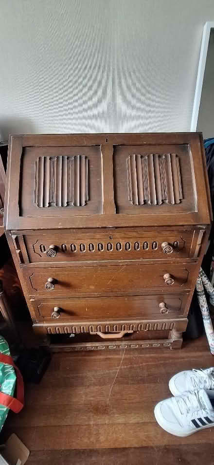 Photo of free 1940s bureau (Great Missenden HP16) #1