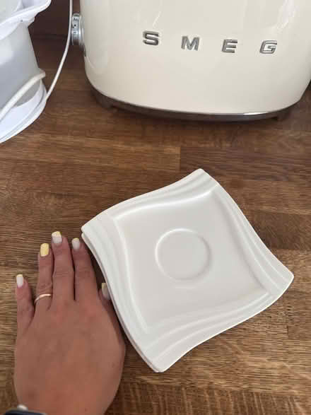 Photo of free 3 cup saucer plates (Newbury Park IG2) #1