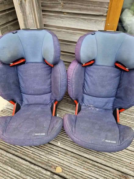 Photo of fix maxi cosi (Heston TW5) #1
