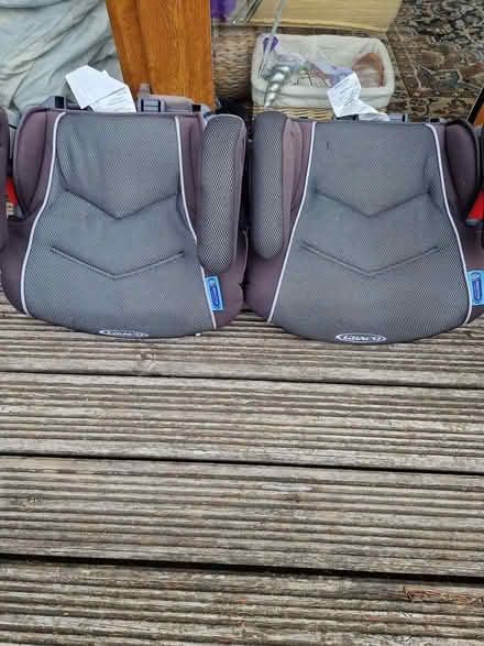 Photo of free 2 booster seats in good condition (Heston TW5) #1