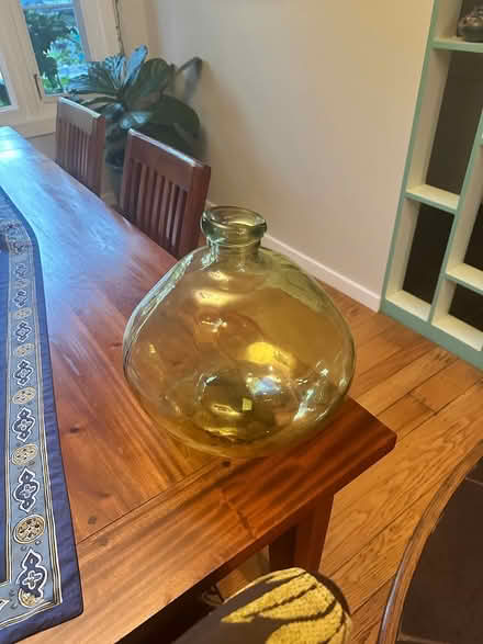 Photo of free Large glass vase (Redwood city) #1